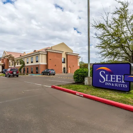 Sleep Inn & Suites Stafford - Sugarland