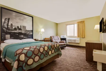 Super 8 by Wyndham Mentor/Cleveland Area Отели в г. Ментор-он--Лейк