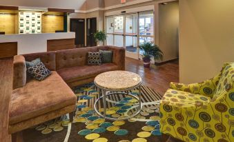 Best Western Plus Patterson Park Inn