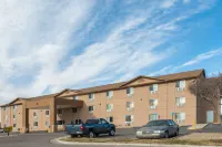Super 8 by Wyndham Henderson North East Denver Hotels in Thornton