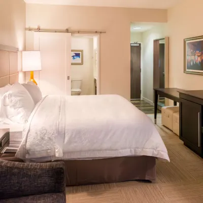 Hampton Inn & Suites Orlando/East UCF Area Hotels near Leroy Hoequist Park