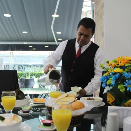 Hotel Santafe Real