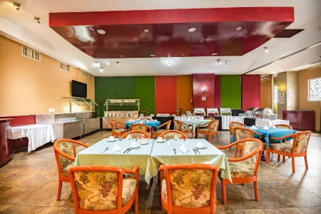 Hotel Mandarin Carton Отели в г. Тлалнепантла