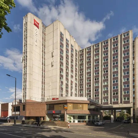 Ibis London Earls Court Отели рядом с достопримечательностью «Фулхэм»