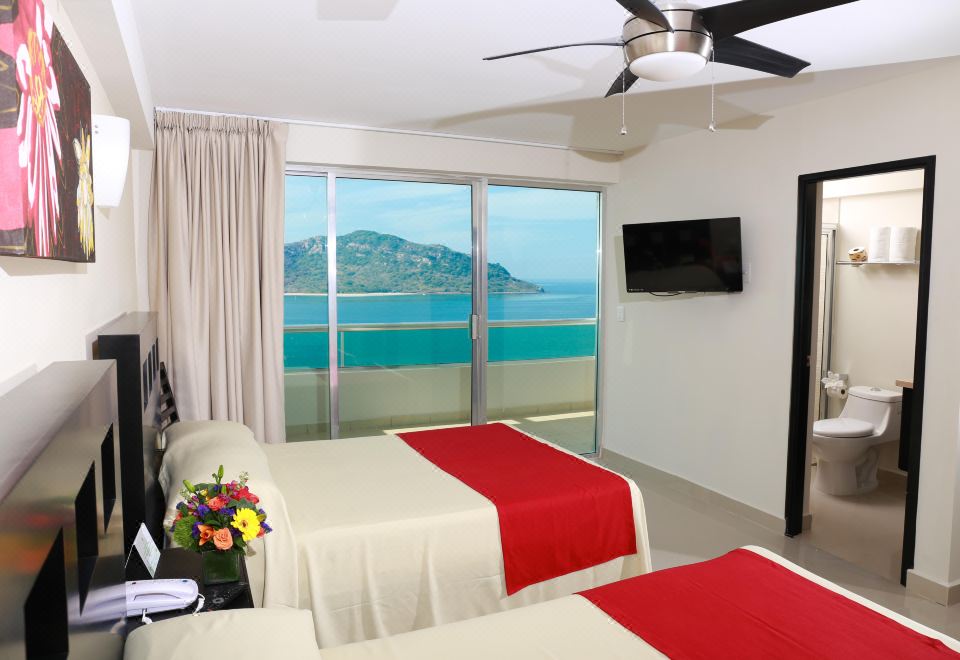 Las Flores Beach Resort - Valoraciones de hotel de 3 estrellas en Mazatlán