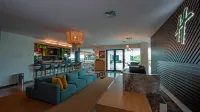 Holiday Inn & Suites MERIDA LA ISLA by IHG - بار