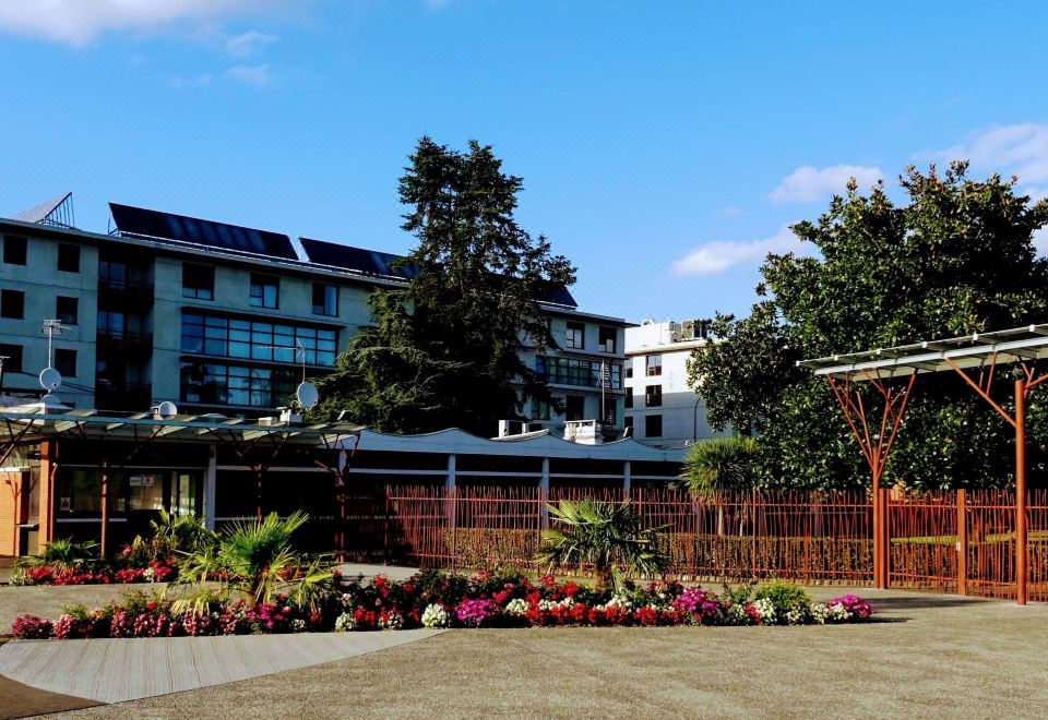 hotel overview picture