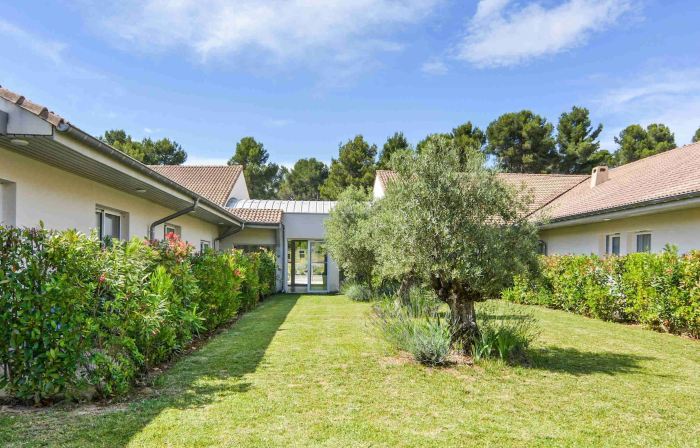 Kyriad Residence Cabries - Plan de Campagne