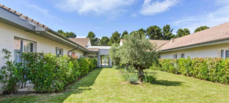 Kyriad Residence Cabries - Plan de Campagne Hoteles en Cabriès