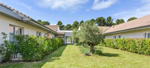 Kyriad Residence Cabries - Plan de Campagne Hotels in Cabries