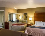 Quality Inn Hotels in Green