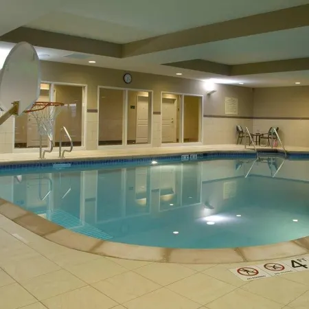 Hampton Inn & Suites Madison West