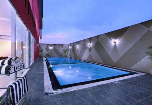 4. 페이브호텔 룽쿳..