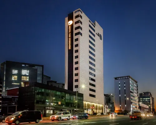 โรงแรม เดอะ ดีไซเนอร์ ฮงแด โรงแรมใกล้สถานีฮับจอง