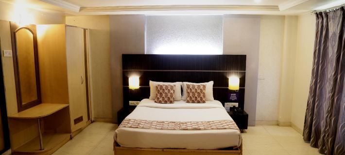 Venkat Presidency Hotels in Raigad