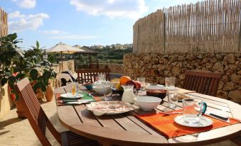 Gozo A Prescindere Bed & Breakfast - Housity