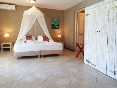 Hibiscus Beach House