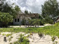 Blue Earth Beach Bungalow