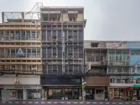 Intown Residence Отели рядом с достопримечательностью «Пирс Си-Пхрая»