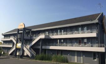 Premiere Classe Saint Malo St Jouan des Guerets - Housity