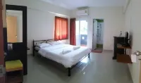 New Home Nakhon Chai Si Hotels in Nakhon Chai Si