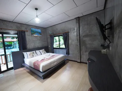 Baan Keree Thara Khiri Wong Hotels in Lan Saka District