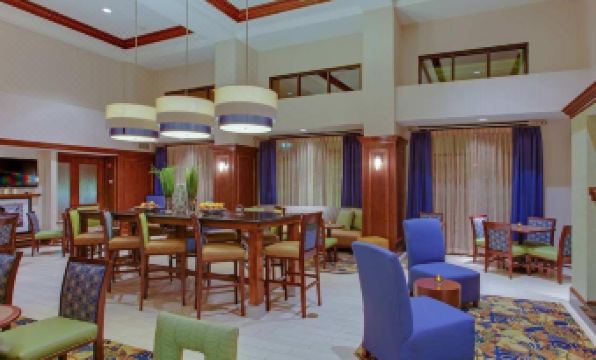 Hampton Inn & Suites Fredericksburg South