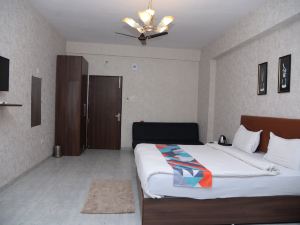 Sai Mukut Service Apartment