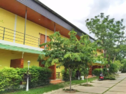 Wanarom Resort Hotels in Sung Noen