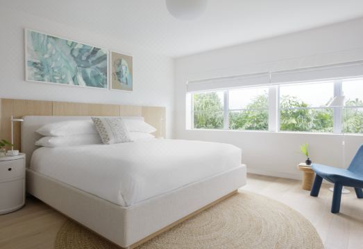 2. 킴튼 쇼어브레이..