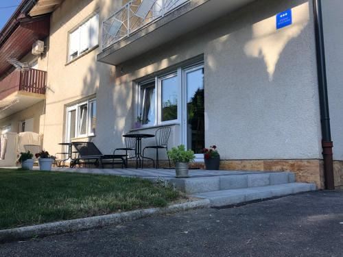 Apartments Nuna - Housity
