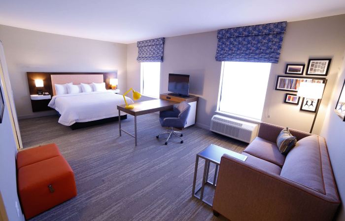 Hampton Inn & Suites Forest City