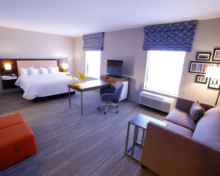 Hampton Inn & Suites Forest City Hotels in Forest City