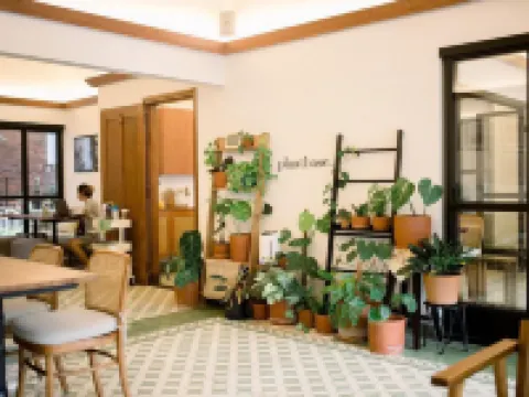 De Mier Guest House Surabaya Hotels in Wonokromo