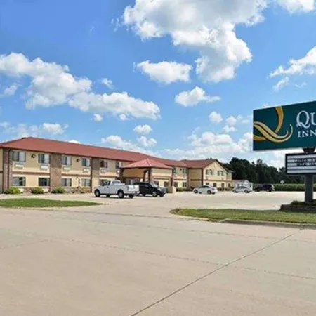 Quality Inn & Suites Grinnell Near University Отели в г. Пауэшик