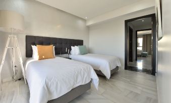 Le Yacht Suites Hotel