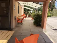 Hôtel Triotel Hotels in Sollies-Toucas