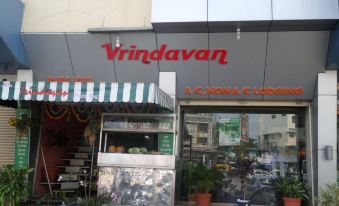 Hotel Vrindavan Deluxe Kolhapur