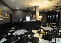 Luscious Hotel Hotels in Simpang Ampat