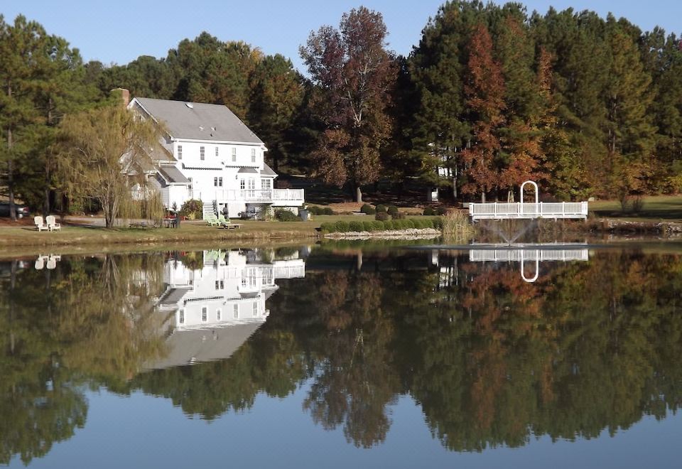 B&B Country Garden Inn - Housity