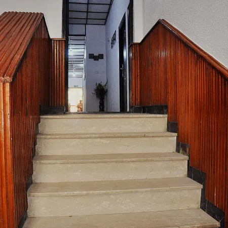 Jolie Suites