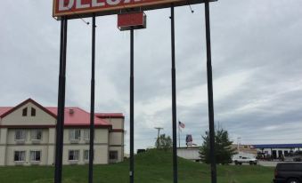 Deluxe Inn