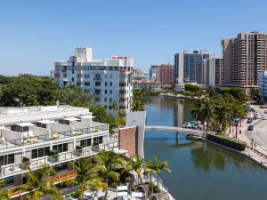 The Gates Hotel South Beach - a Doubletree by Hilton