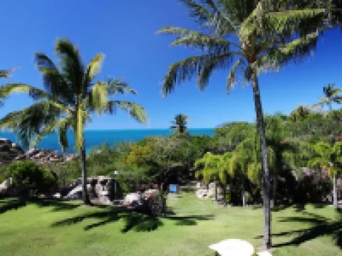 Whitsunday Sands Resort Hotels in Bowen