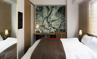 The Wall Hotel - Housity