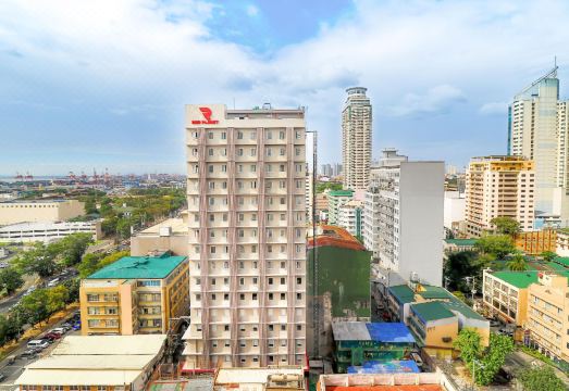 6. 레드 플래닛 마..