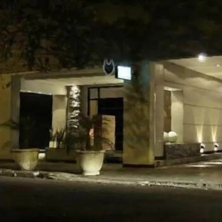 Uman Hotel -Motel- Отели рядом с достопримечательностью «Железнодорожный вокзал Онсе»