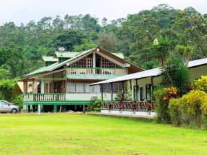 Puerto Quito Lodge