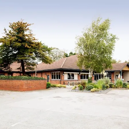 Premier Inn Liverpool (West Derby) Отели рядом с достопримечательностью «Стадион «Энфилд»»