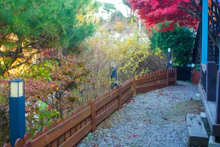 Gapyeong Tree House Отели рядом с достопримечательностью «Garden of Morning Calm»